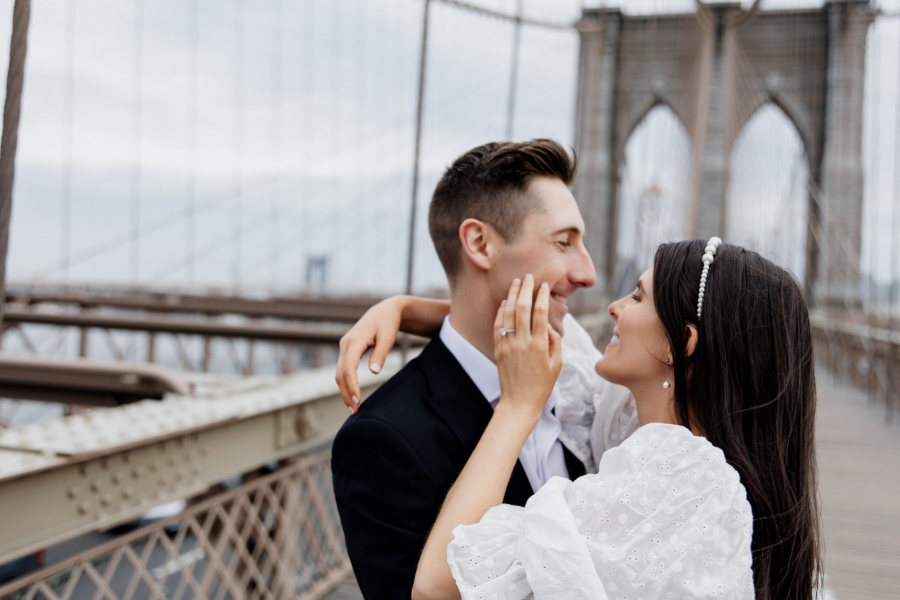 Engagement photoshoot Brooklyn Bridge Dumbo 10
