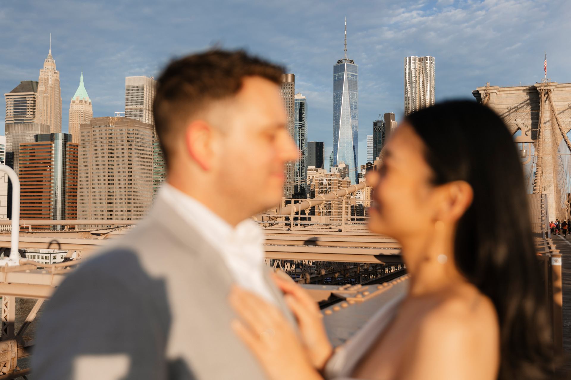 Sunrise engagement photoshoot on Brooklyn bridge 26